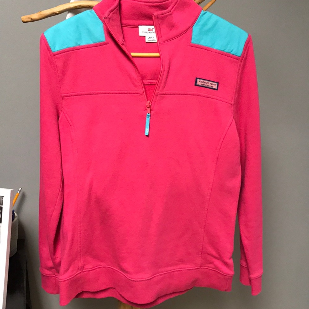 Vineyard vines pullover!